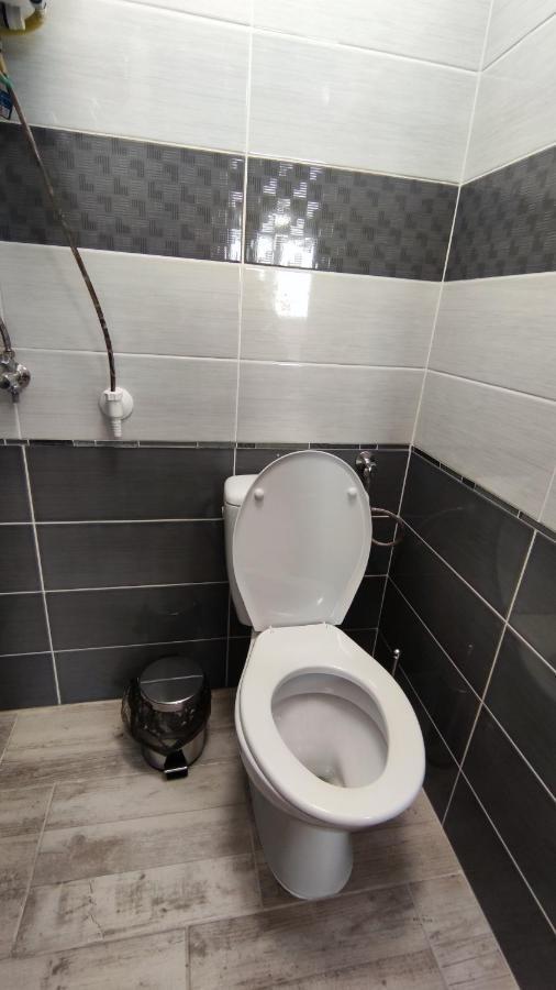 Freedom-Fehervar Apartman Székesfehérvár Esterno foto