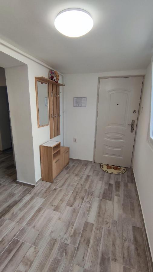 Freedom-Fehervar Apartman Székesfehérvár Esterno foto